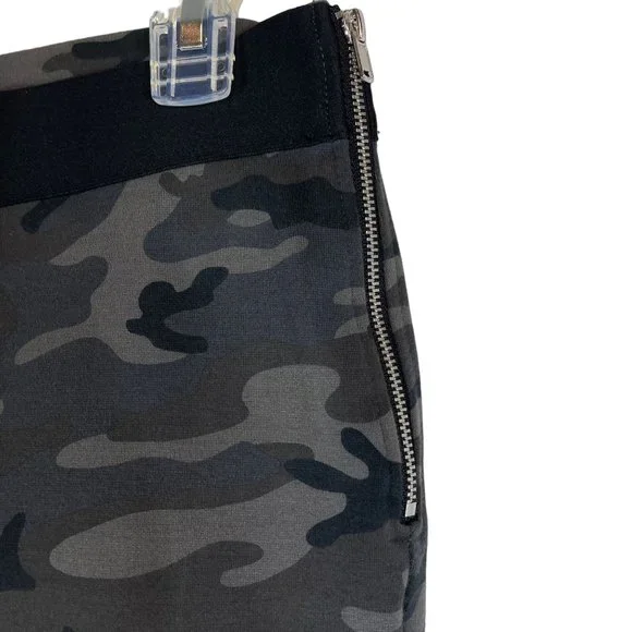 GAP Black/Gray Camo Side Zip Stretch Ankle Ponte Pants Size Small - Picture 4 of 8